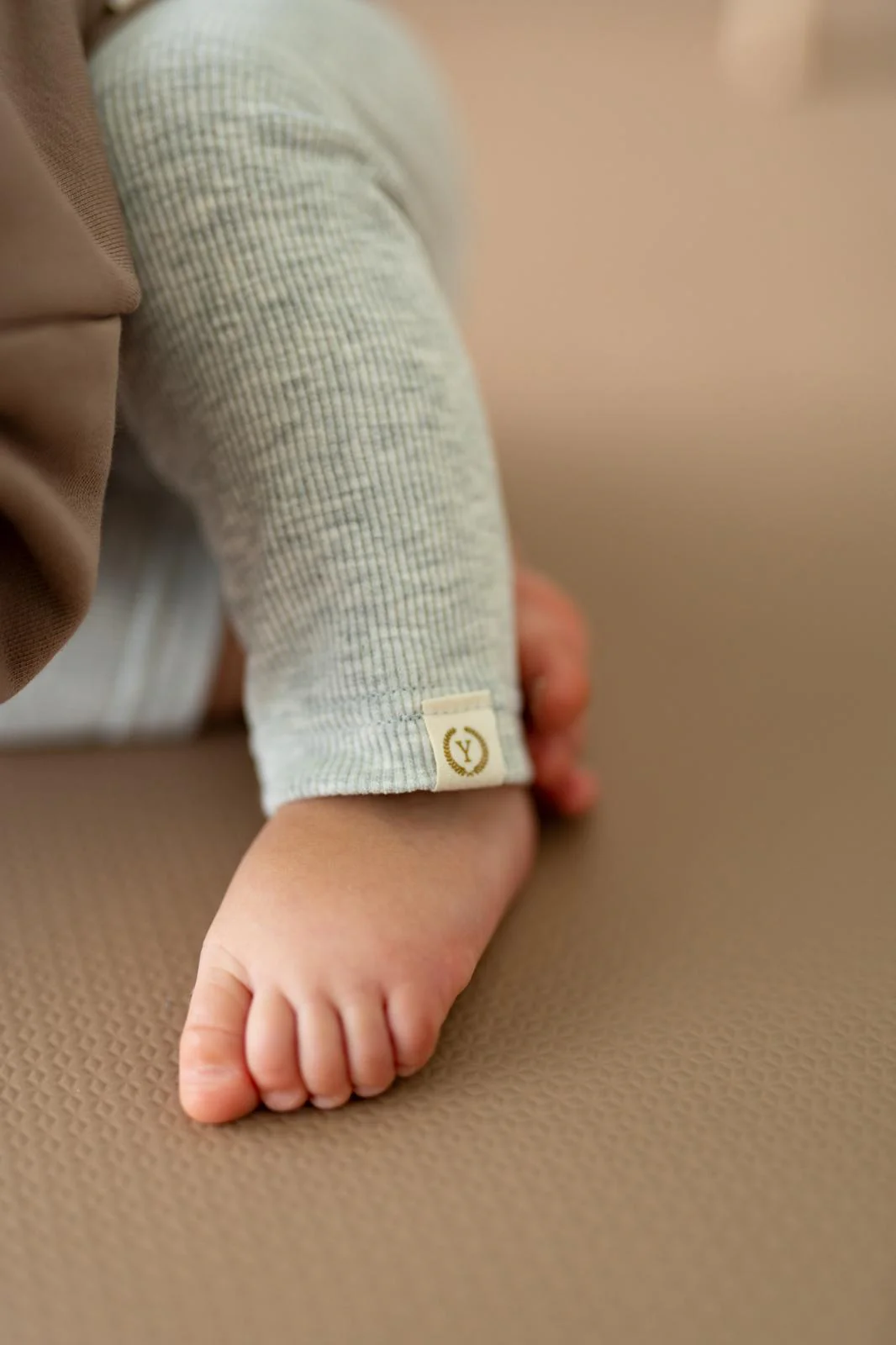 Legginsy dziecięce w prążek - Image 7